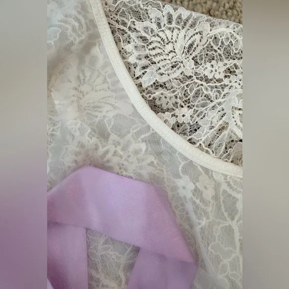 Acne Studios Cream Lace Bow Top Runway - Picture 4 of 5